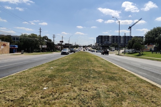 The city has identified many neighborhoods near Project Connect routes, including those along East Riverside Drive and the future Blue Line, at different levels of displacement risk. (Ben Thompson/Community Impact)