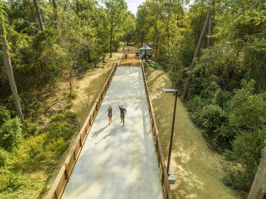 The new stretch of the Seymour Lieberman Trail in Memorial Park features three bridges overlooking ravines. (Courtesy Memorial Park Conservancy)