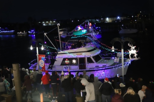 Viewers can enjoy the sights of dozens of brightly decorated boats that will travel from the South Shore Harbour Marina to Galveston Bay. (Courtesy Clear Lake Area Chamber of Commerce)