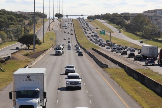 view from overpass on I-35