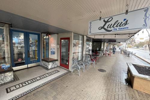 Lulu's Pie Shoppe opened Nov. 12 in the Georgetown Square. (Grant Crawford/Community Impact)