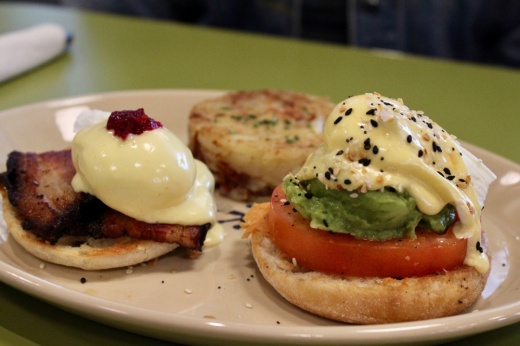 The Benny Duo allows guest to try two different flavors of eggs Benedict paired with hashbrowns. (Shelbie Hamilton/Community Impact)