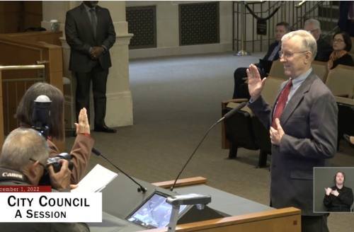 San Antonio City Clerk Debbie Racca-Sittre swears Mike Gallagher in as interim District 10 council member at the Dec. 1 council meeting. (Courtesy city of San Antonio)