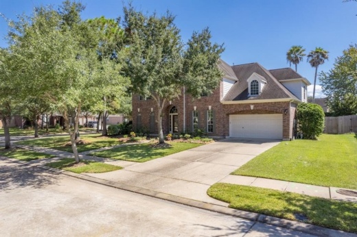 A house located at 2805 Scarlet Oak. (Courtesy HAR)