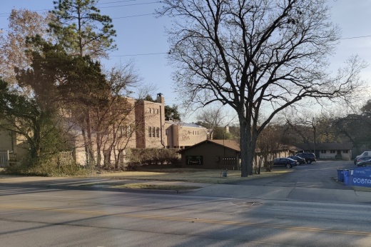 Austin's acquisitions included the 12-unit Siesta complex in Hyde Park. (Ben Thompson/Community Impact)