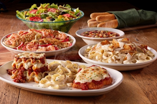 Olive Garden offers numerous pasta dishes, including fettuccine, ravioli, lasagna, and chicken and eggplant parmigiana. (Courtesy Olive Garden)