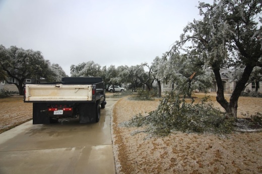 Due to the severe ice accumulation on trees following Winter Storm Mara, the city of Leander will continue to offer disposal services for residents. (Derek Sullivan/Community Impact)