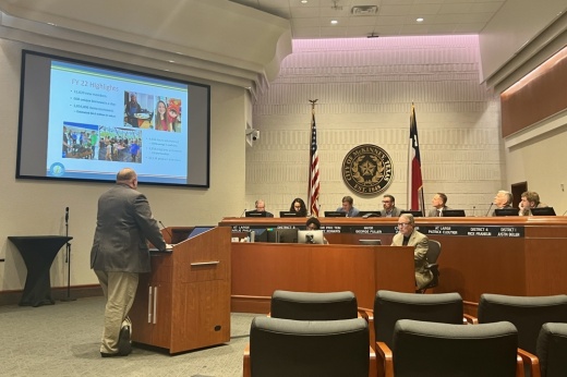 Director of Libraries Spencer Smith to city council