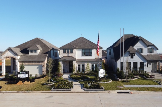 Homes in the Sunterra community