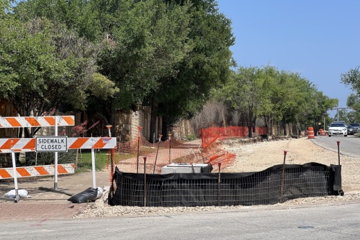 sidewalk closed sign