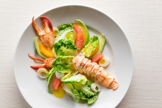 The insalata di aragosta at Bari is made with poached lobster, baby gems, citrus supreme, avocado, hearts of palm and citrus dressing. (Courtesy Debora Smail)