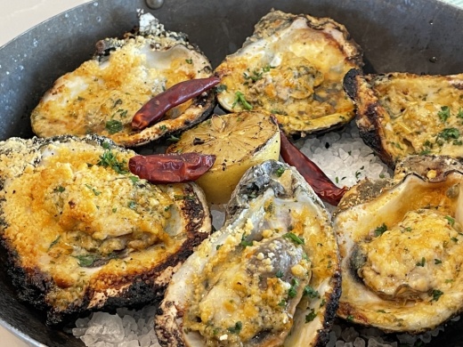 Grilled oysters