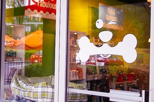 Front of Splash and Dash store