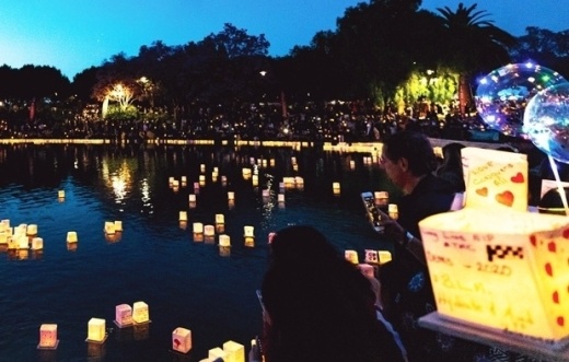 City Place will kick off Memorial Day weekend with a water lantern festival, during which guests will have the opportunity to design and send off their LED candle-lit lanterns into City Place’s main pond, where they will float among hundreds of others to create a dazzling display. (Courtesy City Place)