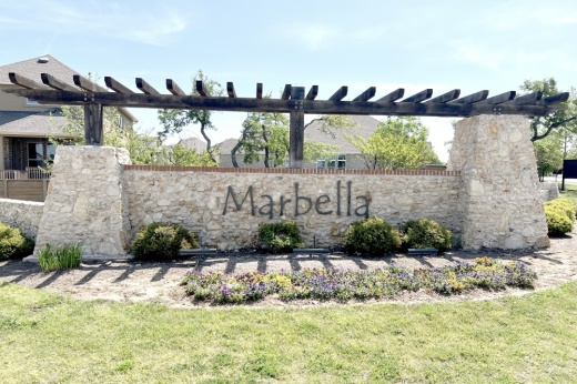 The neighborhood entrance sign to Marbella