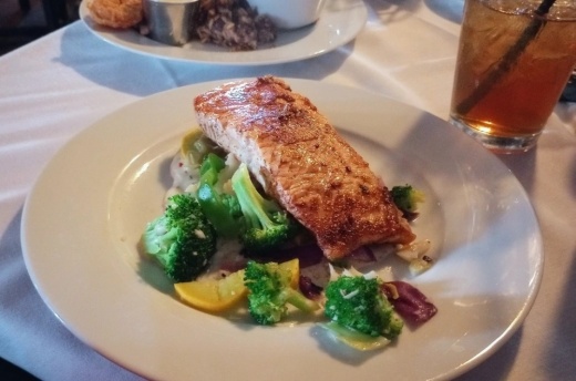 Gumbo's North on the Square closed its doors in mid-April. (Community Impact staff)