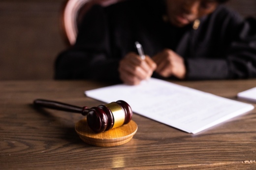 Harris County commissioners voted June 6 to file a lawsuit against the state over two bills—Senate Bill 1750 and 1933—which would change the county's elections. (Courtesy Pexels/Ekaterina Bolovtsova)