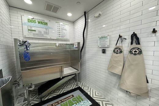 Healthy Pet's Do-It-Yourself Dog Wash Station prices dogs by weight. Dogs up to 30 pounds are $12 to wash and dogs 30 pounds or more are $15. (Amira Van Leeuwen/Community Impact)