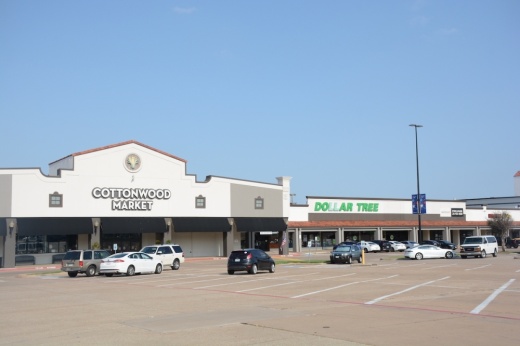 Parking lot outside Cottonwood Market