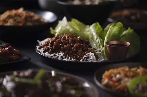 beef and lettuce wraps