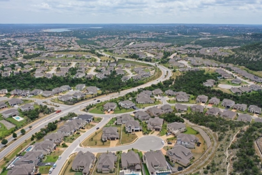 The expansion of the Rough Hollow neighborhood is one of the many new residential real estate developments in the area in recent years. (Barry Tate/Community Impact)