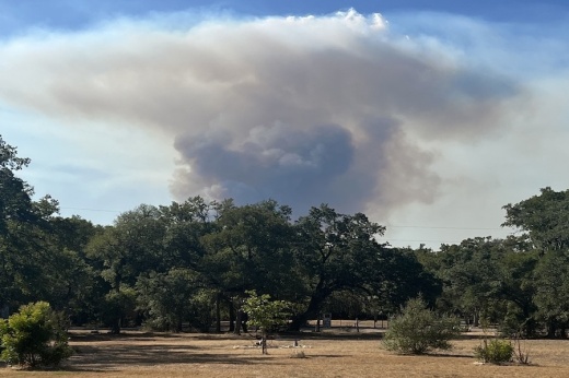 This view of the Oak Grove Fire was taken Aug. 5 in the Thousand Oaks neighborhood off Lime Kiln Road. (Courtesy Jan Turner)