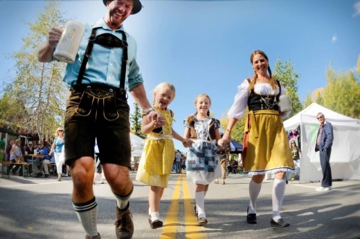 A family at Oktoberfest