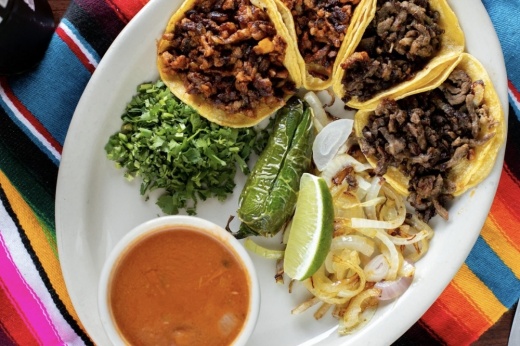 La Tapatia mini tacos plate