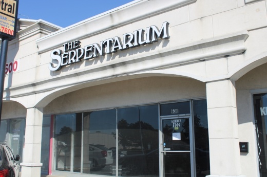 Serpentarium storefront