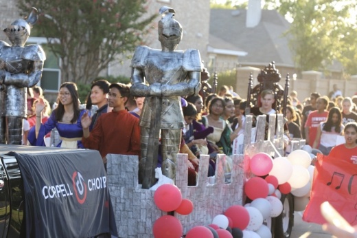 Photo of parade on Coppell ISD website