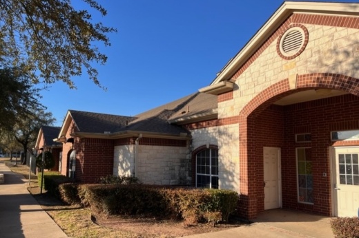The Valor Leander building exterior