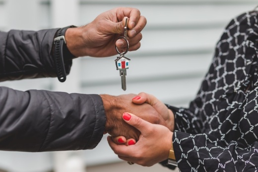 realtor with client