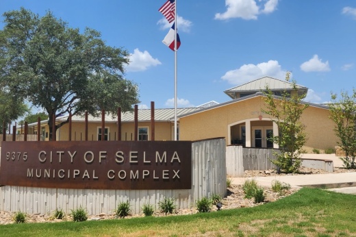 The front of Selma City Hall.