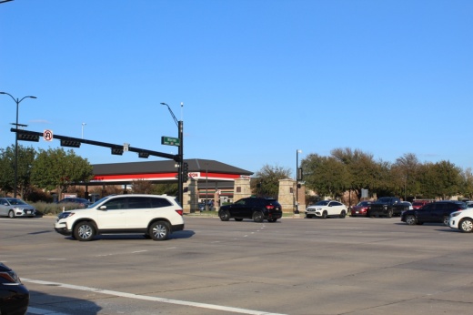 Warren Parkway