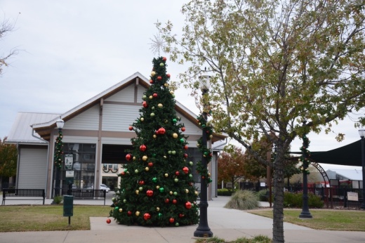 Old Town Coppell decorated for Christmas