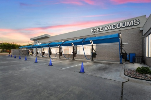 Exterior of Snap Clean Car Wash with vacuums