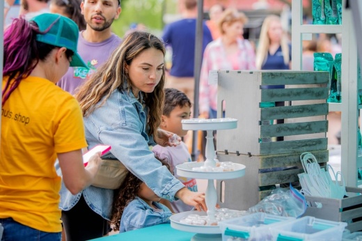 people shopping at Friday Night Market in Celina