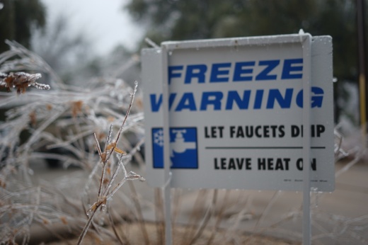freeze warning sign