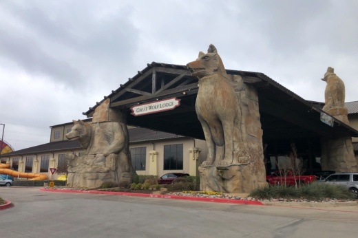 Great Wolf Lodge in Grapevine main entrance