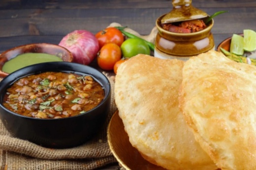 Chickpeas and fried bread