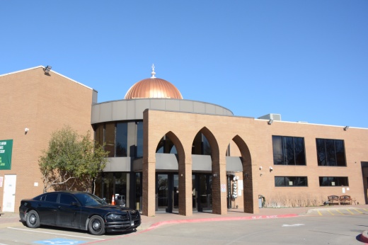 Entrance to the IANT Quranic Academy in Richardson