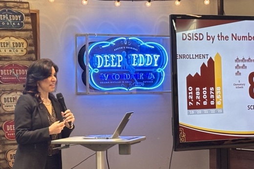 Holly Morris-Kuentz gives presentation