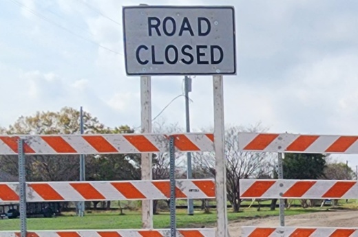 Road closed sign in Cibolo.