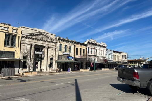 Buildings and businesses in downtown Georgetown