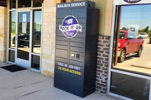 Mailboxes at Pack it Up