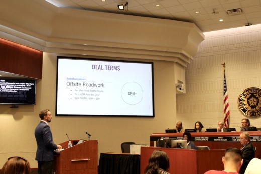 Michael Kowski speaking