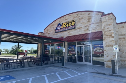 El Pollo Rico is located across from Bread Basket Convenience Store. (Amira Van Leeuwen/Community Impact)