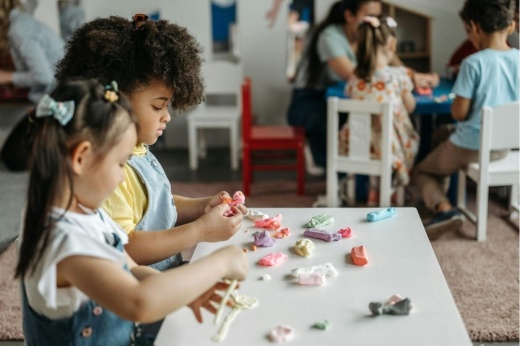A Sunny Day Care offers childcare services and educational programs for infants, toddlers and school-aged children. (Courtesy Pexels)