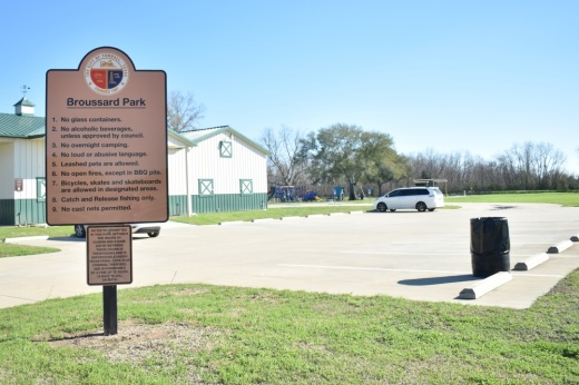 Harris County Precinct 3 is proposing combining Mathews and Broussard parks into one big park. (Lizzy Spangler/Community Impact)