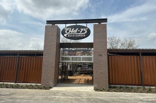 Main entrance for the former Old 75 Beer Garden, which will be redeveloped into a Truck Yard and Second Rodeo Brewing.